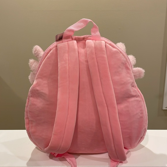 NWT Archie the Winking Pink Axolotl Plush Squishmallow Backpack - Picture 3 of 6